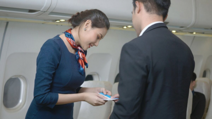 Cum a reușit un american să zboare gratuit cu avionul de zeci de ori, la 35 de ani. Poliția a fost și ea uimită
