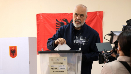 Premierul socialist Edi Rama obține un al patrulea mandat în fruntea Albaniei