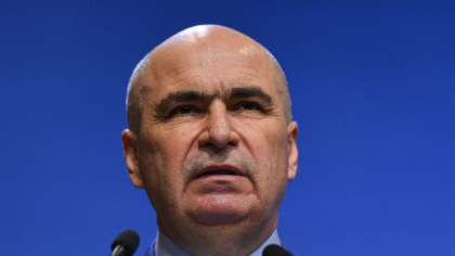 Bolojan îi răspunde lui Nicuşor Dan: Nu era posibilă corecţia fiscală fără creşterea de TVA