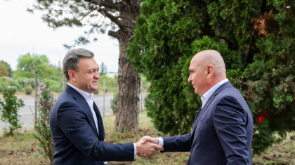 Cum se duce războiul hibrid în România și Republica Moldova: „Vor să semene ură între noi”