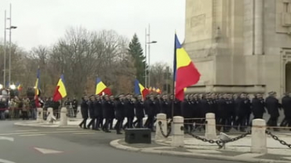 Patriotismul la români. 9 din 10 spun că iubesc România, dar doar jumătate cred că țara oferă un viitor copiilor lor SONDAJ