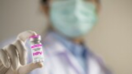 Vaccinul împotriva HPV va fi gratuit până la 26 de ani în România. Femeile până în 45 de ani primesc o compensare de 50%