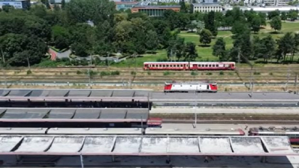 Imagini spectaculoase din dronă arată cum prinde contur noua față a Gării Brașov I VIDEO