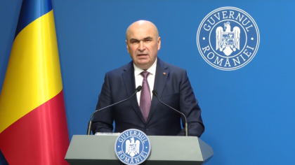 Este oficial: TVA creşte la 21%. Pensiile mai mari de 3.000 de lei vor avea CASS 10%. Accizele la băuturi alcoolice, transport şi ţigări cresc cu 10%. Impozitul pe dividende creşte de la 10% la 16%. Premierul Ilie Bolojan, conferinţă de urgenţă, anunţă noile taxe şi impozite. VIDEO