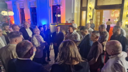 Opulență pentru George Simion. Liderul AUR și-a serbat ziua de naștere la un restaurant de lux, cu miei la proțap și mare fast, deși neagă evenimentul