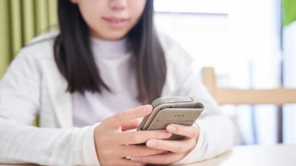 După interzicerea smartphone-urilor, școlile olandeze arată progrese vizibile. Rezultatele elevilor și comunicarea acestora s-au îmbunătățit