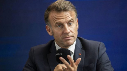 Industria germană se teme de o escaladare a crizei dintre SUA și UE, din cauza taxelor anunțate de Donald Trump. Macron e pe picior de război comercial