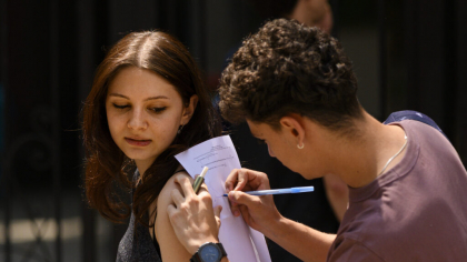 Surpriză în educație: România bate Franța și Germania la studiul limbilor străine în licee