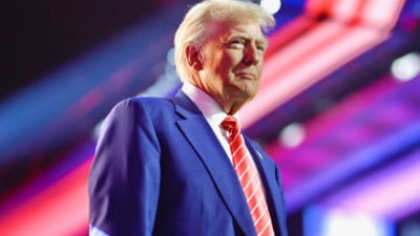Donald Trump spune că nu vrea ca Apple să fabrice produse în India: „Am avut o mică problemă cu Tim Cook”