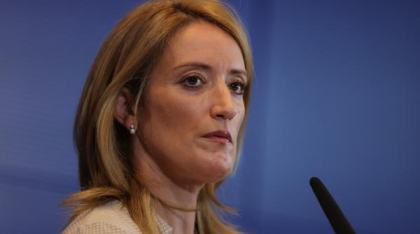 Roberta Metsola, blocată în Emiratele Arabe Unite. Spațiul aerian a fost închis