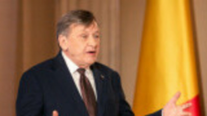 Crin Antonescu: Rețeaua securistico-propagandistică din spatele dlui Dan a câștigat din nou