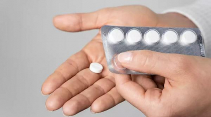 Oamenii de știință au produs paracetamol din deșeuri plastice