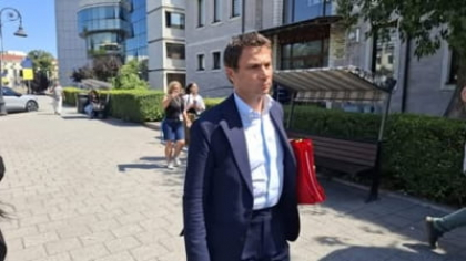Primarul din Mangalia, încătușat de polițiști. El a fost arestat pentru 30 de zile. Acuzațiile care i se aduc