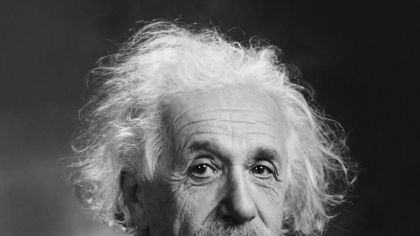O vioară care i-a aparținut lui Albert Einstein s-a vândut la licitație pentru o sumă record