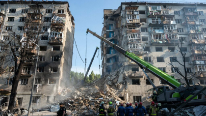 Patru morți și 24 de răniți în urma atacurilor cu drone și rachete la Kiev
