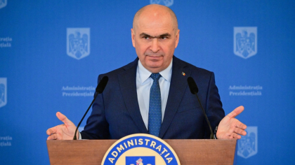 Modificările aduse de guvernul Bolojan legii Educației. Pachetul de măsuri trimis către Nicușor Dan pentru promulgare include comasări de școli, creșteri de norme, tăieri de burse și clase