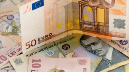 Leul s-a depreciat, miercuri, în raport cu principalele valute