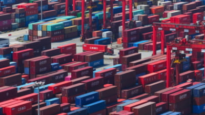 China testează o rută rapidă spre Europa prin Arctica în dezgheț