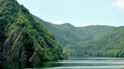 Lacul Vidraru va fi golit treptat, începând cu data de 1 august, până în anul 2026. Care este motivul