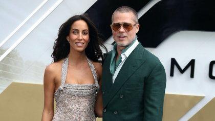 Brad Pitt, din nou la braț cu iubita sa, Ines de Ramon. Au atras toate privirile la un eveniment grandios din Londra