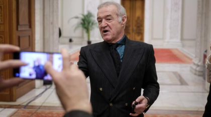 Becali, după ce Simion a pierdut alegerile: "Am venit să consolăm băiatul"