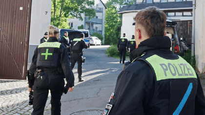 Raiduri și percheziții ale poliției în Germania, grupul extremist Reichsbürger a fost interzis