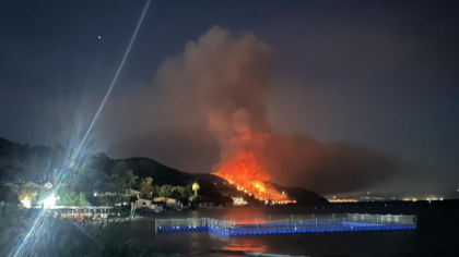 Insula Thassos din Grecia afectată de un incendiu puternic