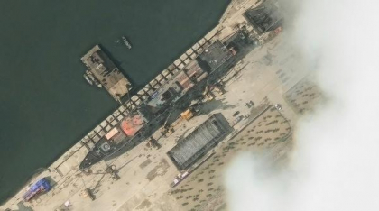 Eșecul lui Kim Jong Un se vede din satelit. Cum arată cea mai nouă navă, distrusă la lansare. E răsturnată și riscă să se rupă