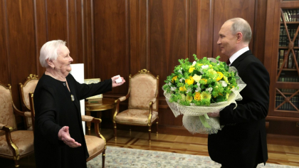 Școlarul Putin: Cucu, sunt eu!