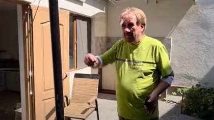 Un membru AUR din Constanța a fost atacat în propriul garaj: „Mi-a dat cu o bâtă în cap și m-am luptat cu el” | VIDEO