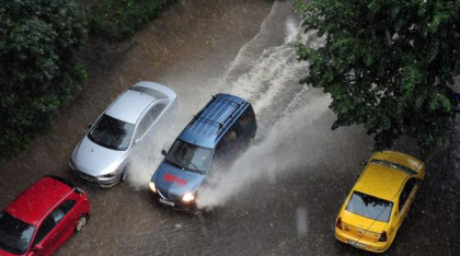 Avertizare METEO imediată de ploi torențiale, vijelii și grindină. Iată lista localităților afectate