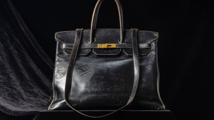 Prima geantă Hermes-Birkin, vândută la un preț record. Cât a plătit noul proprietar
