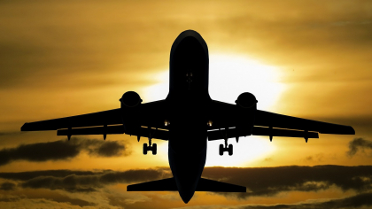 Incident șocant pe aeroportul Bergamo: Un bărbat a murit aspirat de motorul unui avion