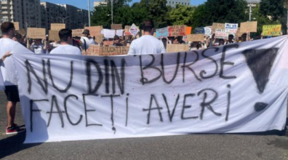 „Nu din burse faceți averi!”. Elevii și studenții protestează astăzi în București