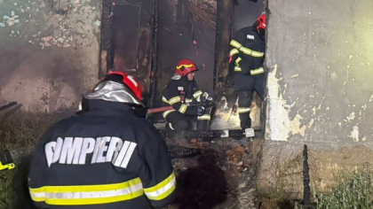 Tragedie în Ialomița: Un bărbat a murit într-un incendiu provocat de o țigară nestinsă