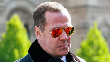 Dmitri Medvedev amenință cu „lovituri preventive” în Occident: „Trebuie să acționăm”