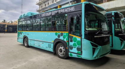 Primăria Capitalei a cumpărat autobuze electrice care stau nefolosite