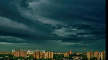Furtuni în București, în plin cod galben de caniculă. ANM a emis prognoza meteo specială pentru Capitală, valabilă până joi