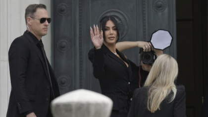 Jaful de la Paris. Kim Kardashian a plâns la proces și a spus că a crezut că va fi violată și ucisă