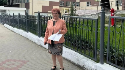 Povestea incredibilă a femeii care a luat BAC-ul la 75 de ani: „Toți ne naștem proști. Dar nu trebuie să murim tot proști”