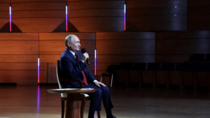 Marele scriitor rus exilat Mihail Șișkin prezice căderea regimului Putin: „Va sfârși în haos”