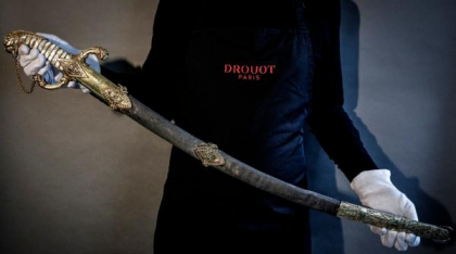 O sabie care i-a aparținut lui Napoleon Bonaparte a fost vândută pentru o sumă-record la licitație, la Paris