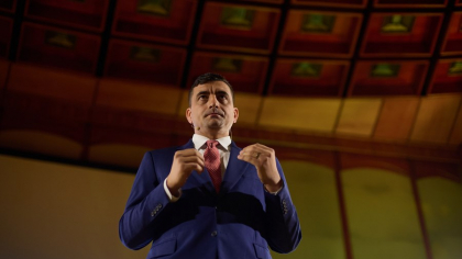 România, condusă de interimari. Criză politică fără precedent înainte de turul decisiv| ANALIZǍ