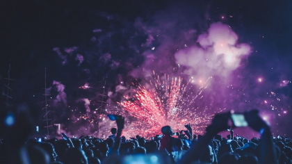 Peste140 de persoane au raportat că au fost înțepate cu seringi în timpul unui festival din Franța