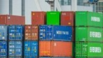 Bloomberg: UE ar putea impune tarife vamale suplimentare de 100 de miliarde de euro pentru produsele americane