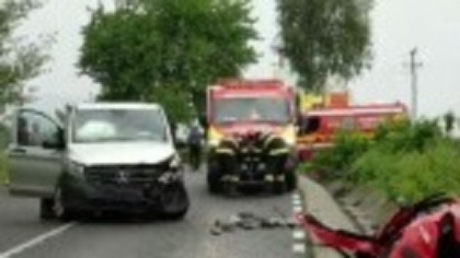 Accident grav în Maramureș între un microbuz și un autoturism. Șase persoane rănite, printre care două minore