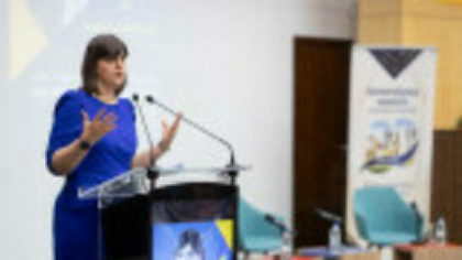 Parchetul European condus de Kovesi a descins la aeroportul din Sibiu. Suspiciuni de licitație „cu dedicație”