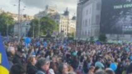 Miting proeuropean în Bucureşti, dar şi în marile oraşe ale României. Oamenii fac apel la ieşirea la vot în număr mare