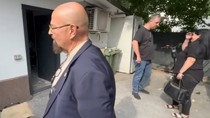 Ce făceau acești 2 comisari ANPC, în spatele lui Piedone, în timp ce șeful lor derula un control la o firmă de pompe funebre din București