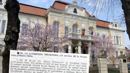Laurențiu Smaranda, fost angajat al Universității din Sibiu, declarat „ofițer al Securității”. A condus operațiunea „Universaliștii”, în care a filat timp de 15 ani un inginer suspectat de spionaj
